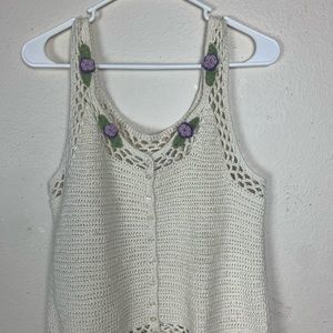 Newport News. Easy style. Sweater top